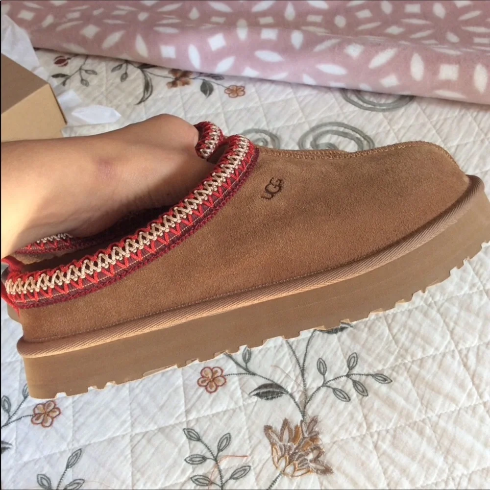 UGG TAZZ shoes